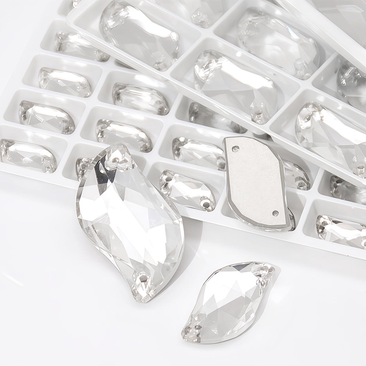 S Shape Sew On Rhinestone Crys - Women Bags Louis Vuitton recension och pris