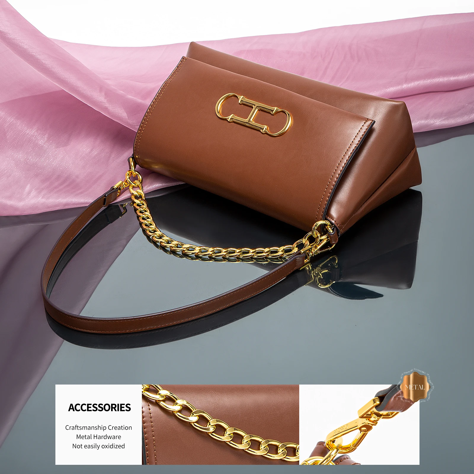 Pure Simple Classic Retro Squa - Women Bags Coach recension och pris