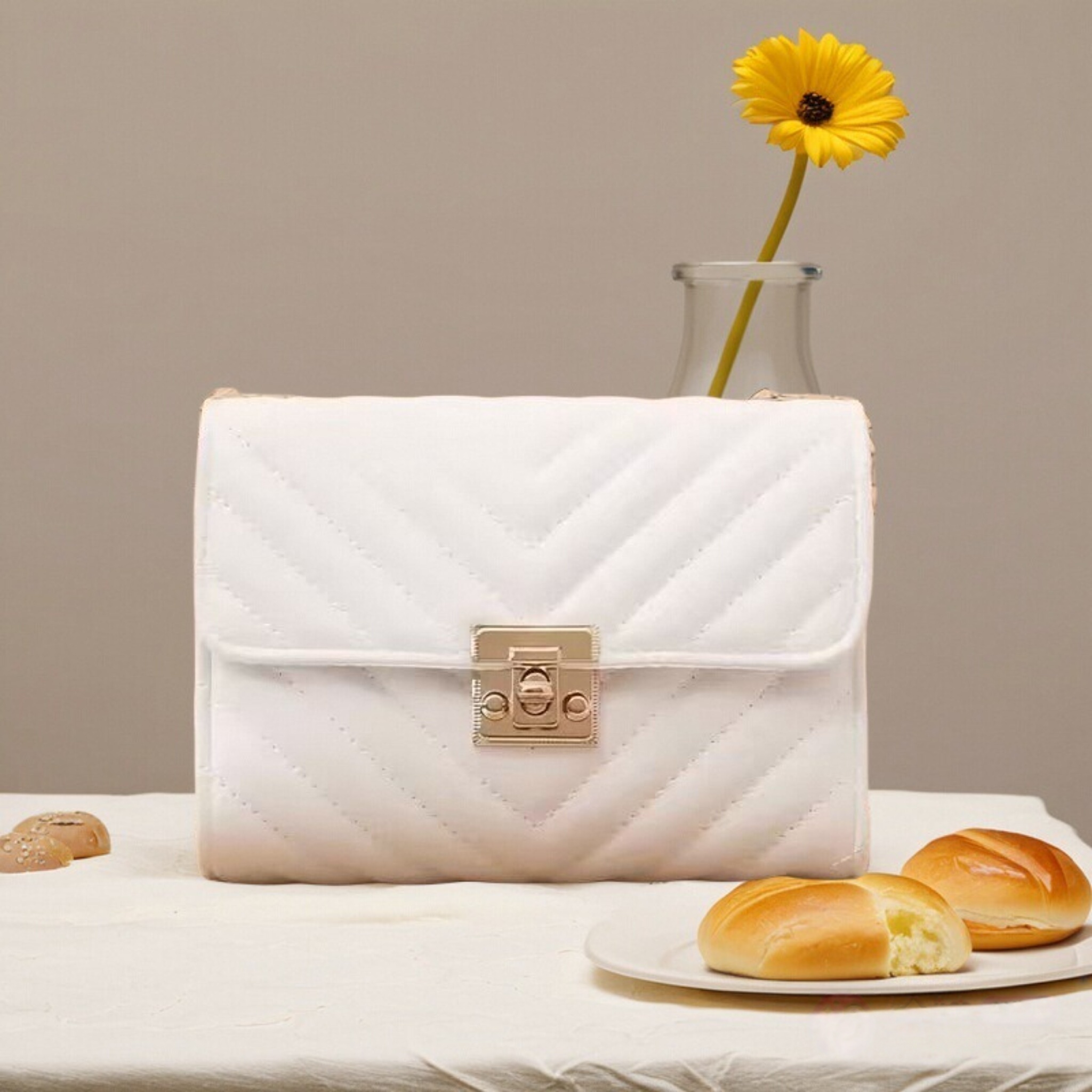 Luxury V-Chevron Quilted Chain - Women Bags Louis Vuitton recension och pris